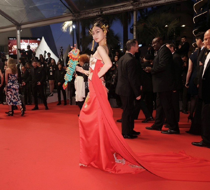 最年輕中國女演員付詠銣演繹《花木蘭傳奇》，讓世界看見東方少年